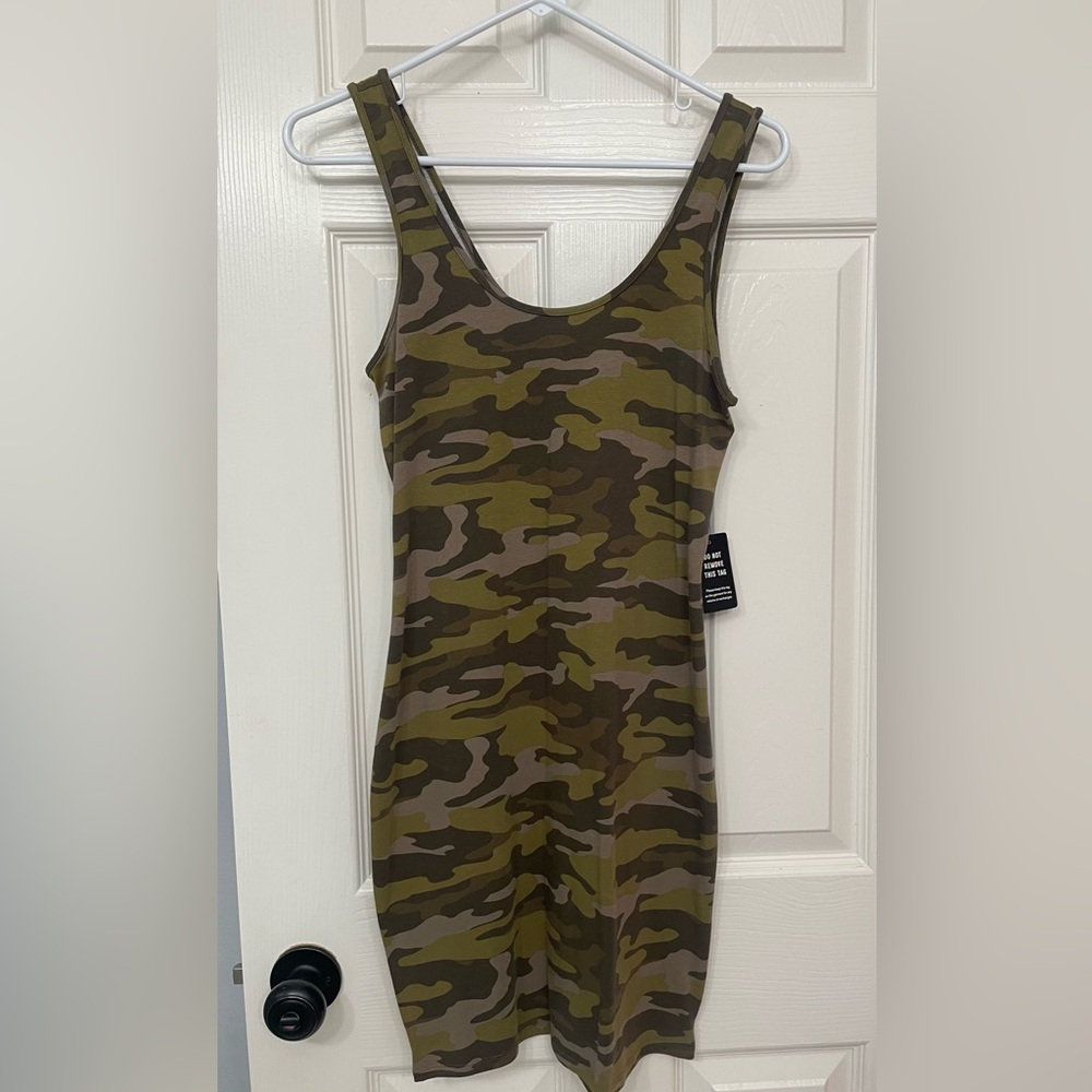 Express Body con dress